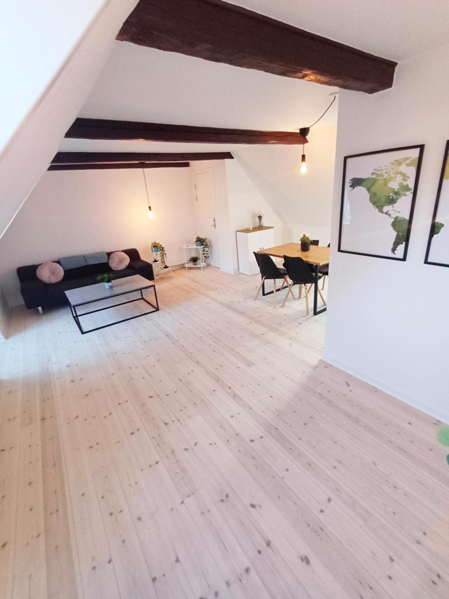 Large Double Room In The Center Of City Раннерс Экстерьер фото