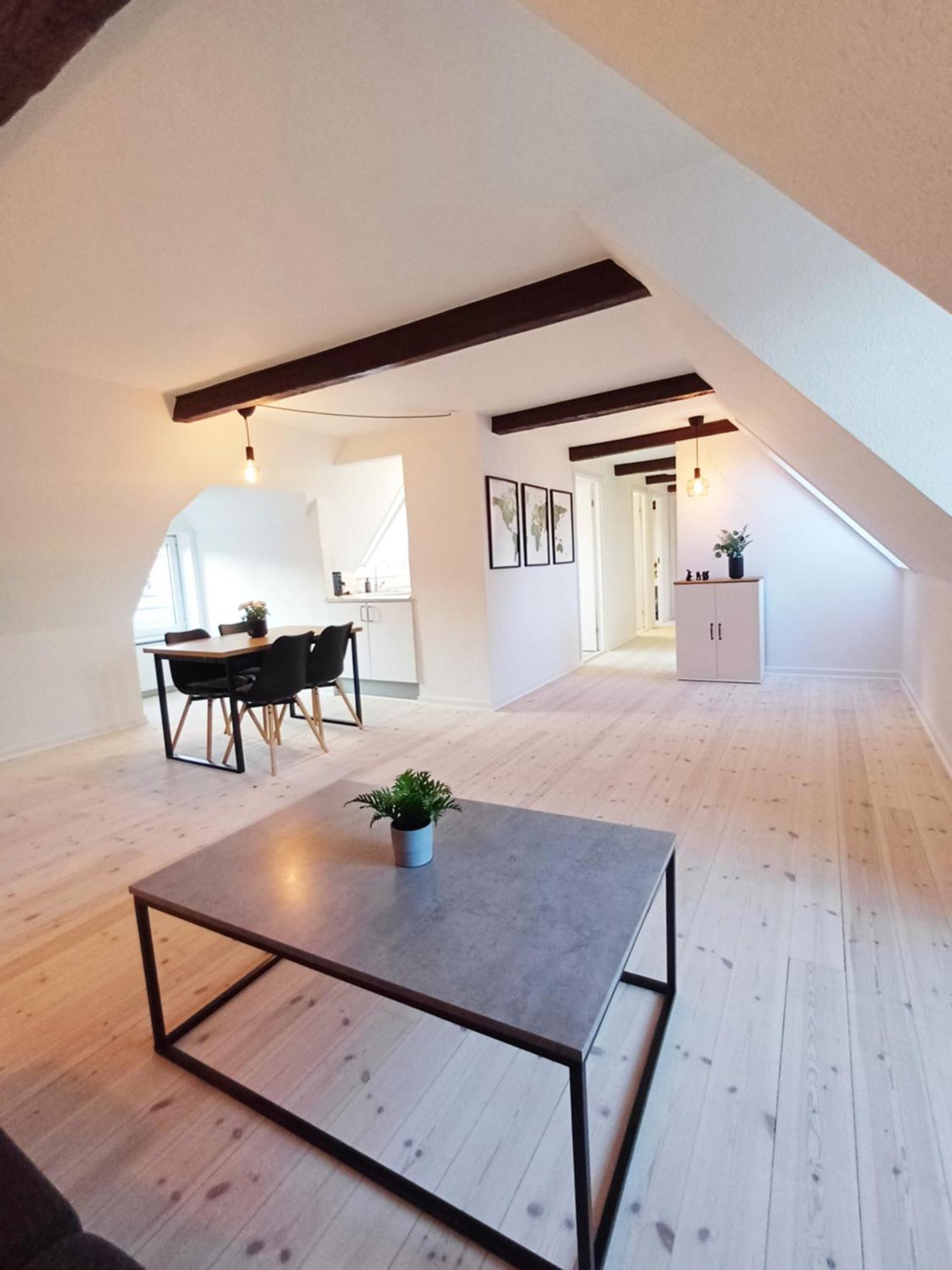Large Double Room In The Center Of City Раннерс Экстерьер фото